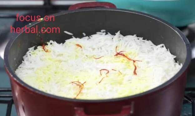 Haidrabadi style veg biryani recipe in Hindi 